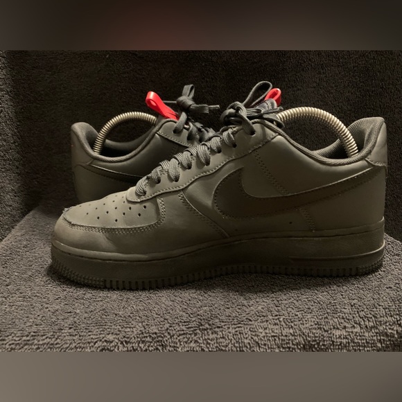 Size 7.5M/9W- Nike Air Force 1 Low Anthracite main image 8